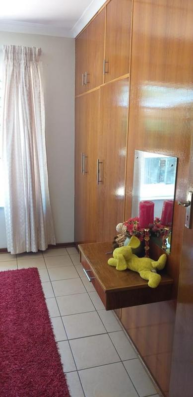 4 Bedroom Property for Sale in Pellissier Free State